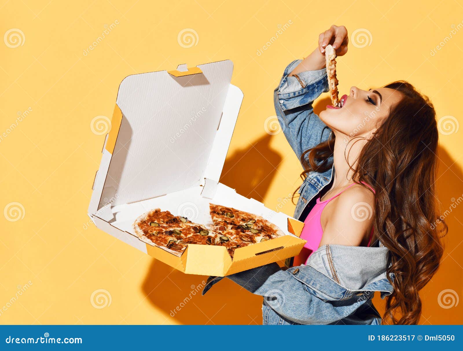 Lesbian teen eats box