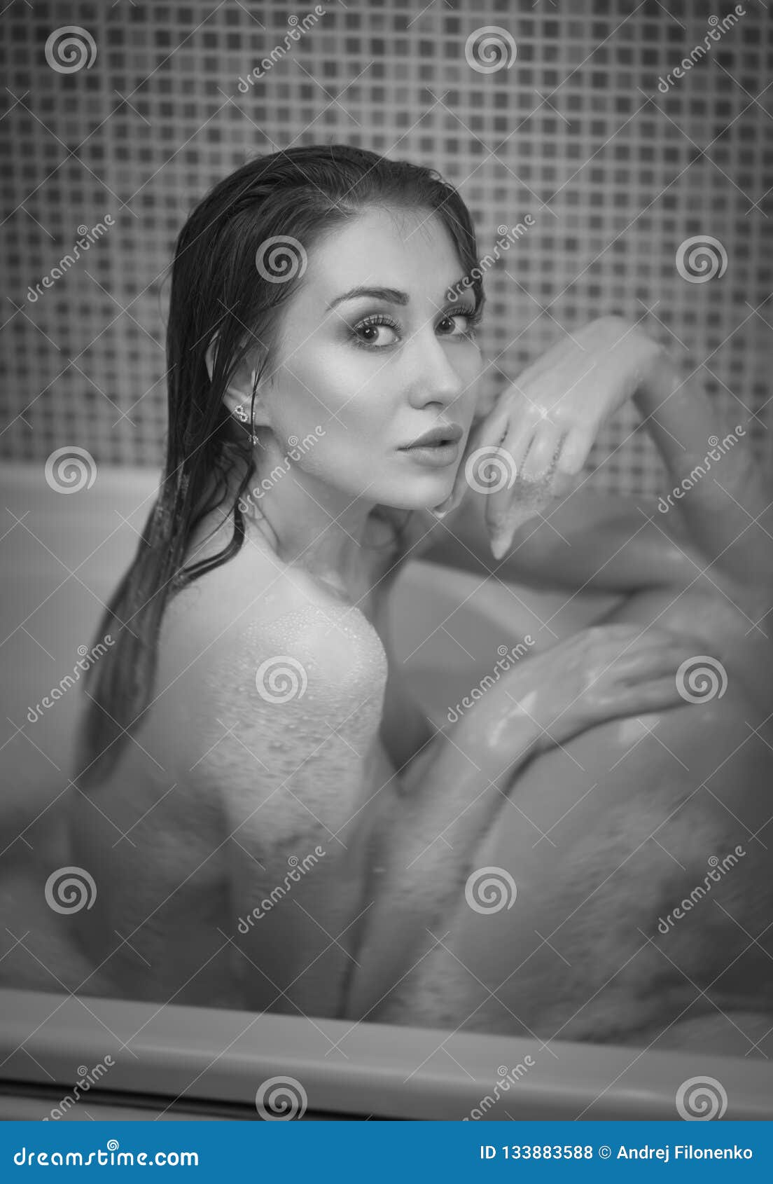 naked girl takeing a bath
