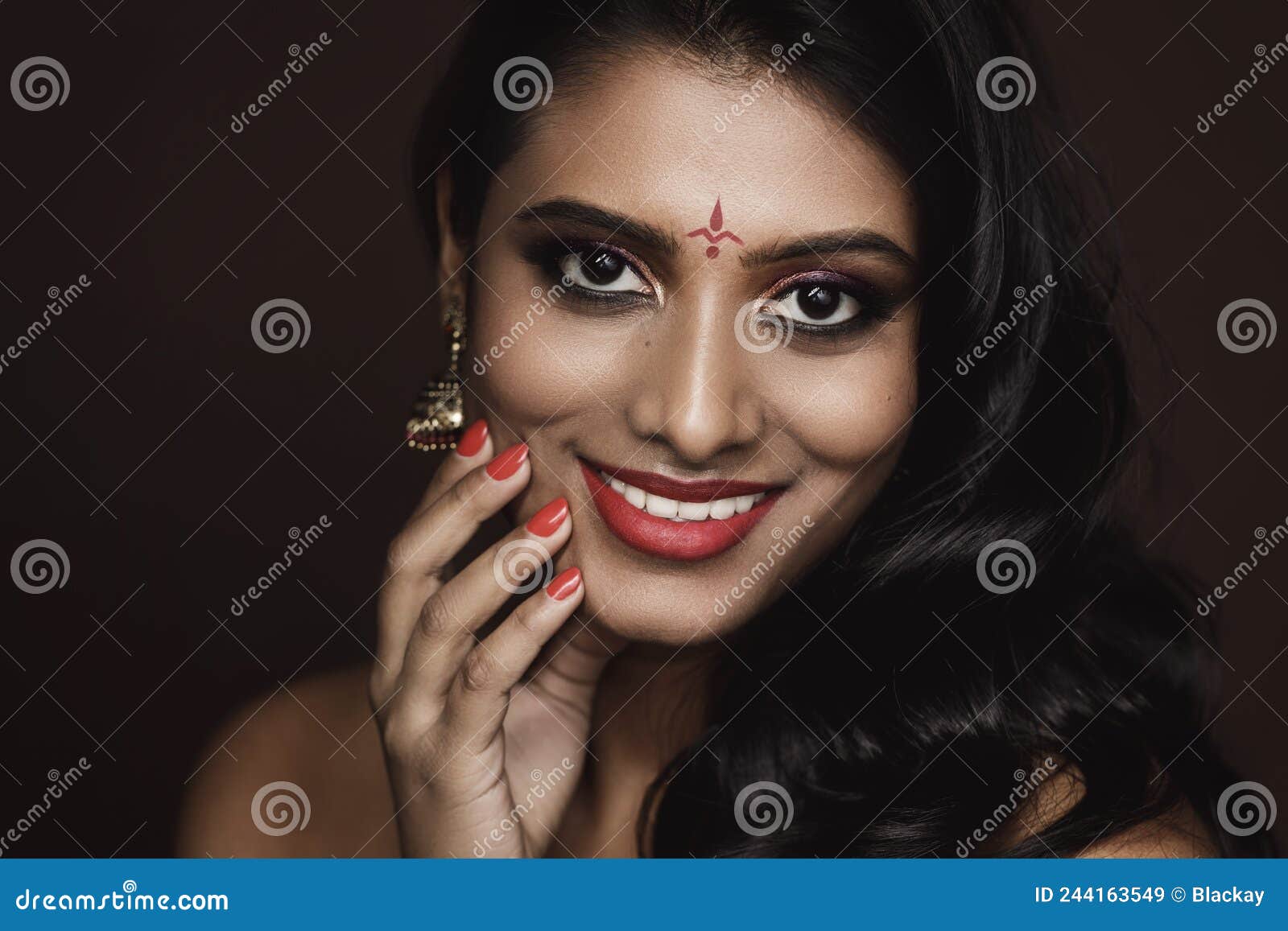 Indian BRIDAL Makeup , Bridal makeup hairstyle , Latest Indian bridal makeup  . Wedding makeup images - Stock Image - Everypixel