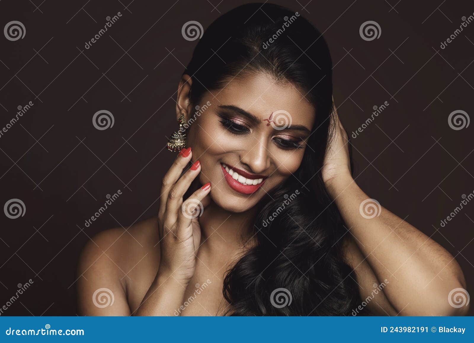 2,500+ Indian Woman Short Hair Stock Photos, Pictures & Royalty-Free Images  - iStock