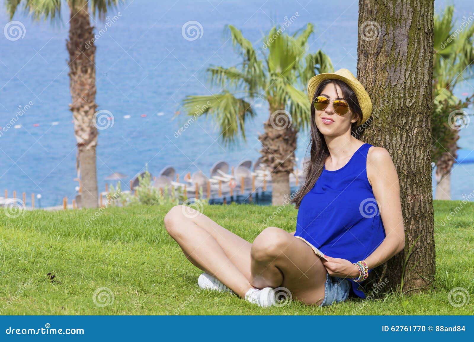 Girl Sitting Against Tree Reading Book Hot Girl Hd Wallpaper