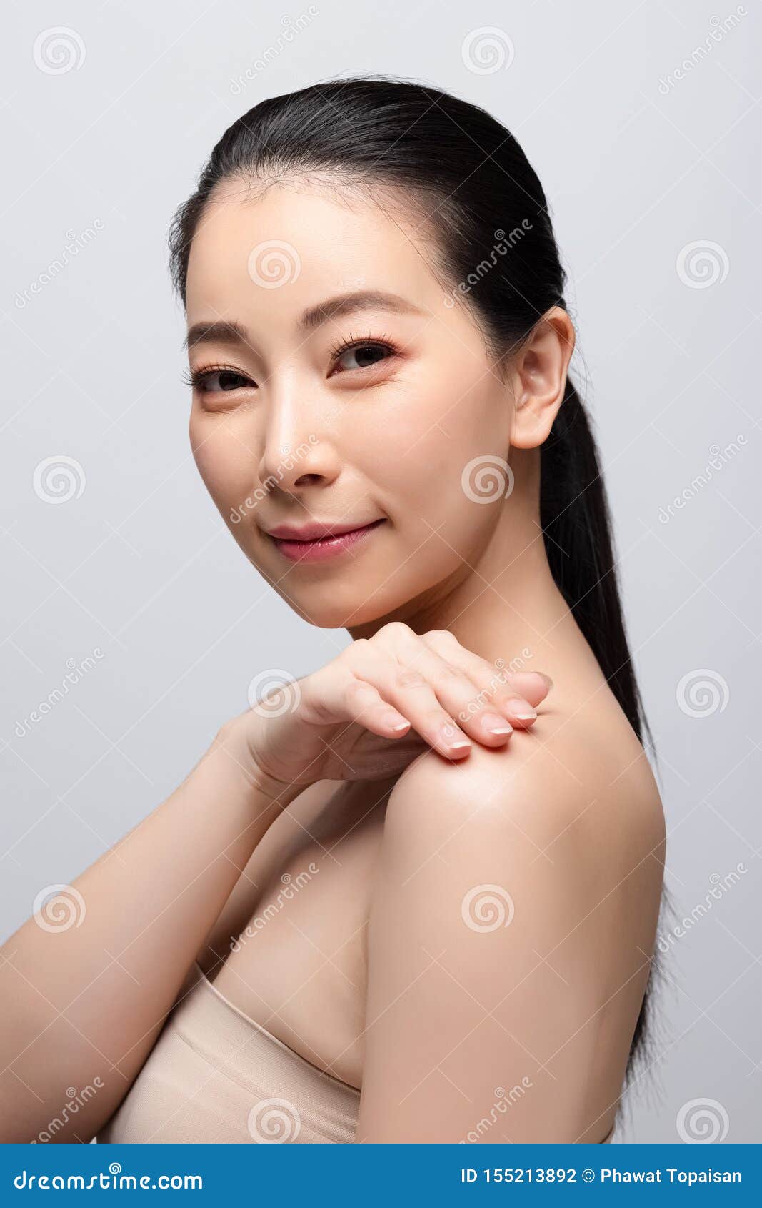 Portret Van Het Mooie Jonge Aziatische Concept Van De Vrouwen Schone Verse Naakte Huid Het