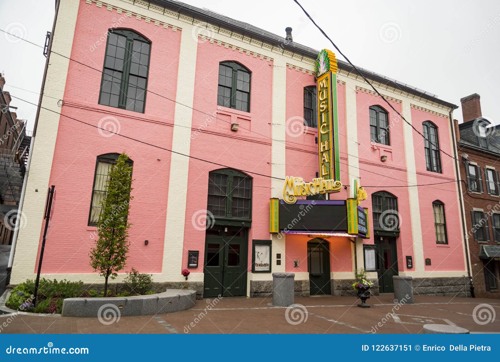 Outdoor of the Music Hall in Portsmouth NH, USA. Editorial Photo - Image of music, america