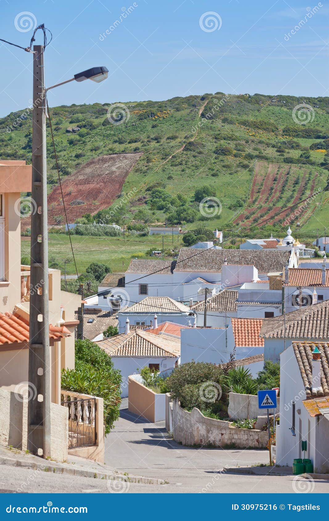 Portugal - Budens stockfoto. Bild von entspannung, stadt - 30975216