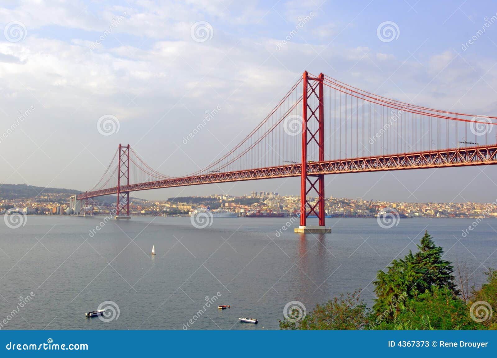 portugal, lisbon: 25 abril bridge
