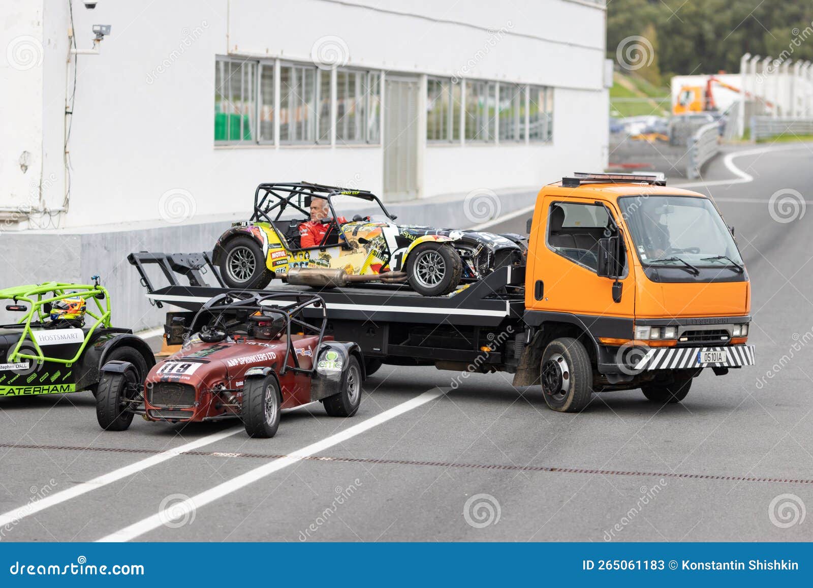 11202022 Lisboa Portugal : Caterham Festival Racing Karts Esperando Al  Inicio De La Carrera Fotografía editorial - Imagen de deporte, conducir:  265061022