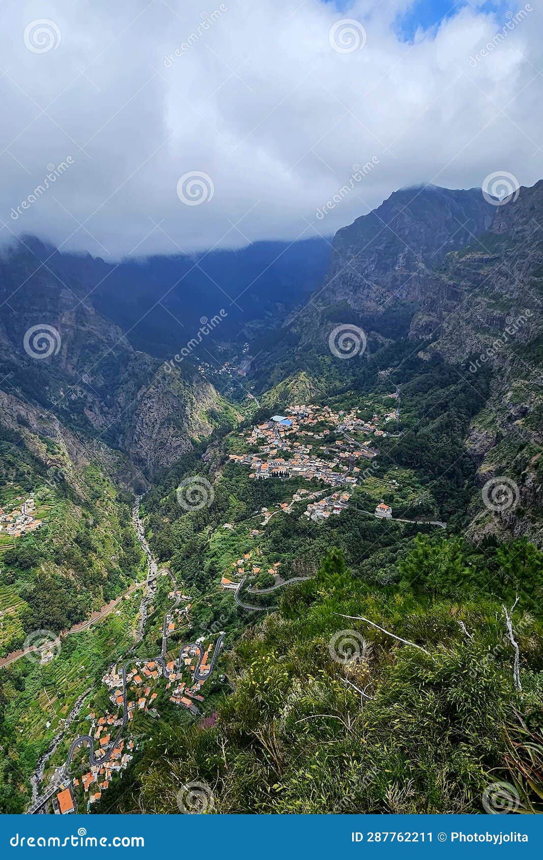 amazing panoramic madeira mountains landscape view