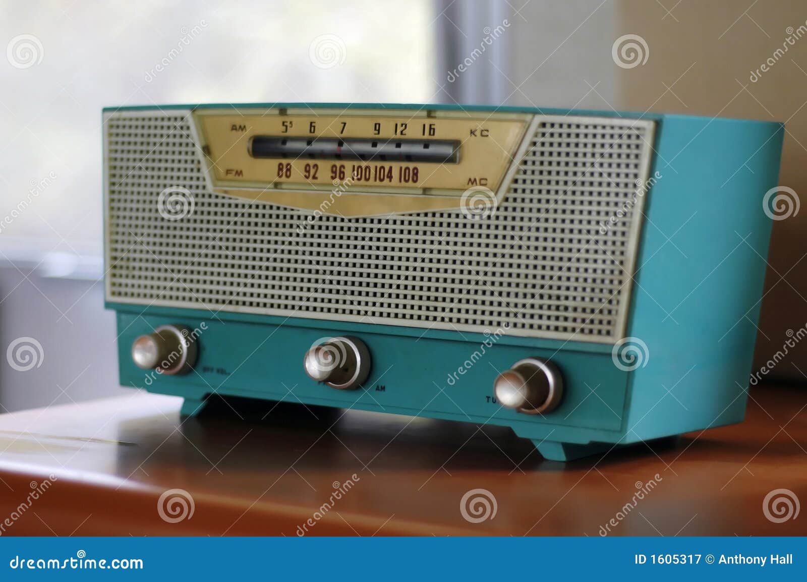 RÃ©sultat de recherche d'images pour "poste radio annees 50s"