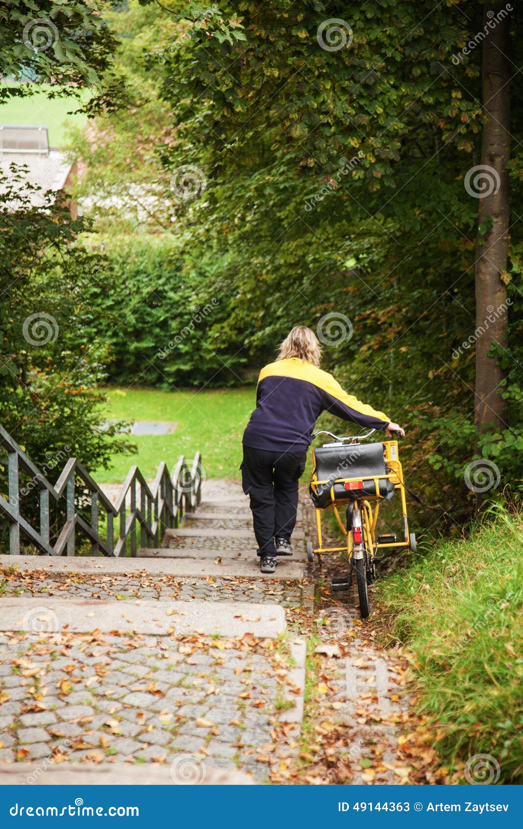 upright fan exercise bike