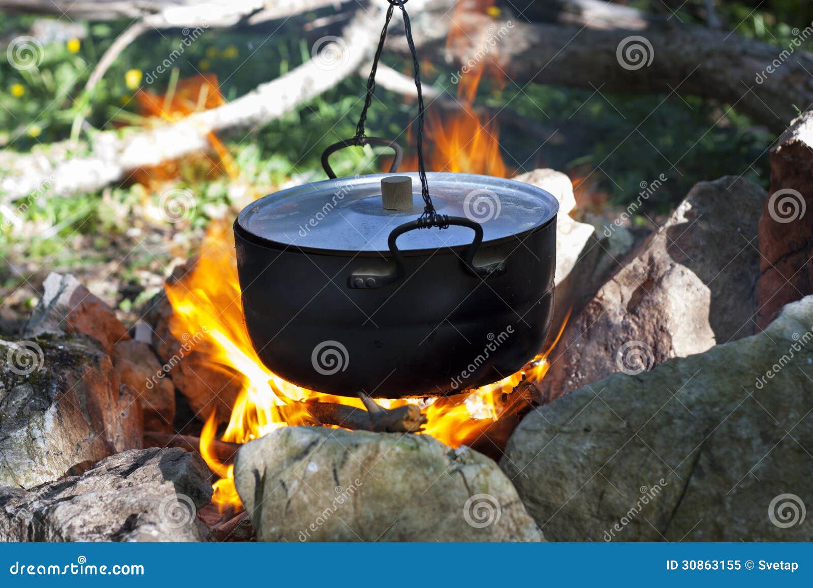 5+ Thousand Cooking Pot Over Fire Royalty-Free Images, Stock Photos &  Pictures