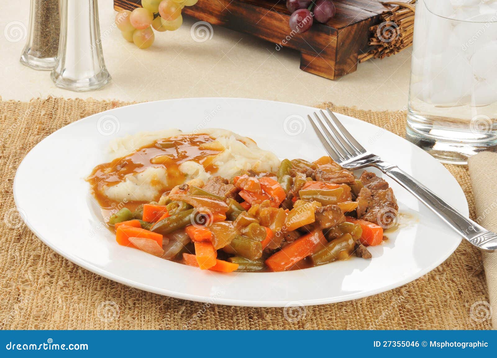 Pot roast and potatoes stock photo. Image of green, nutritious - 27355046