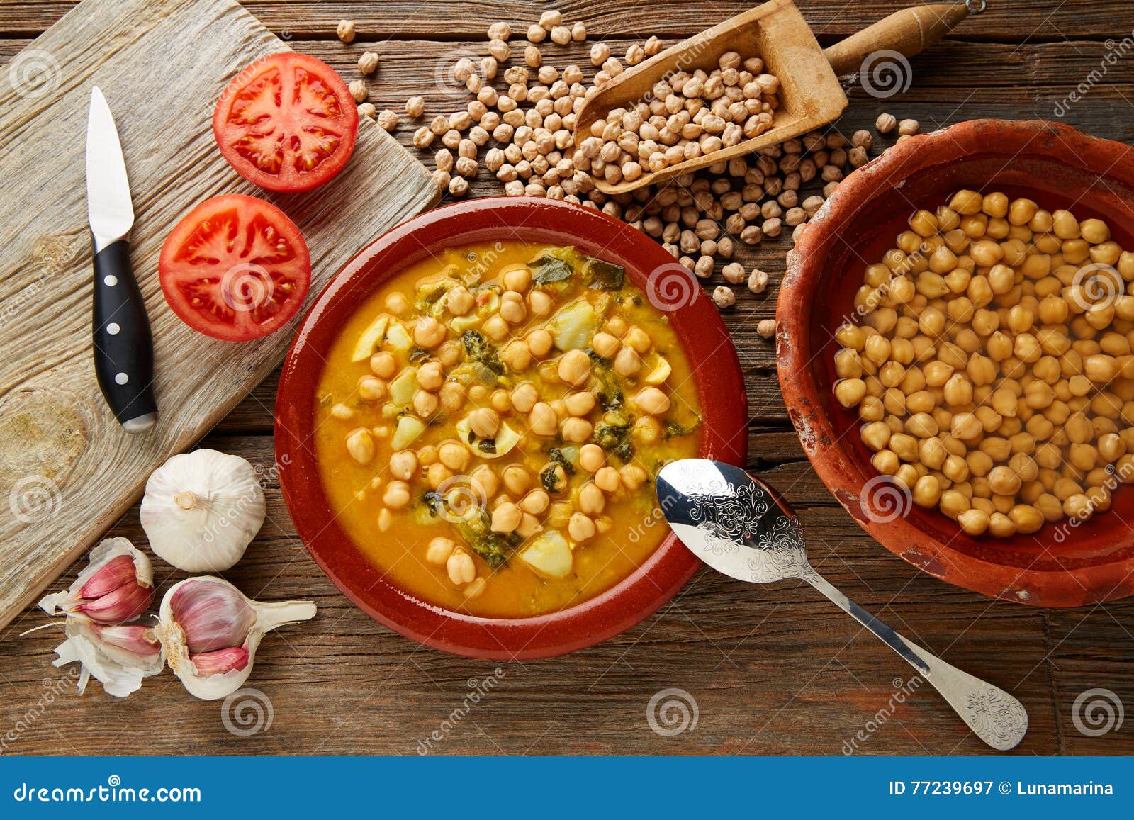 potaje de garbanzos chickpea stew spain