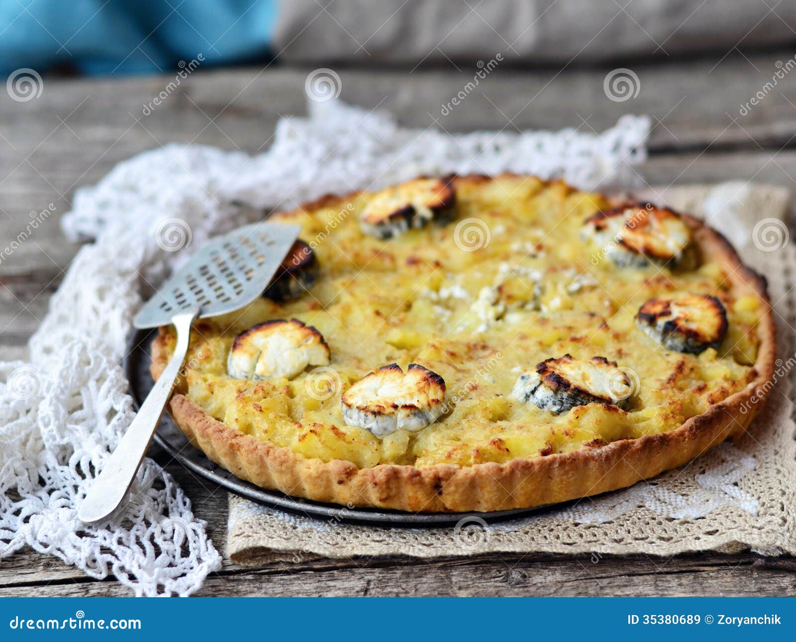 Potatoes and cheese quiche stock image. Image of lunch 35380689