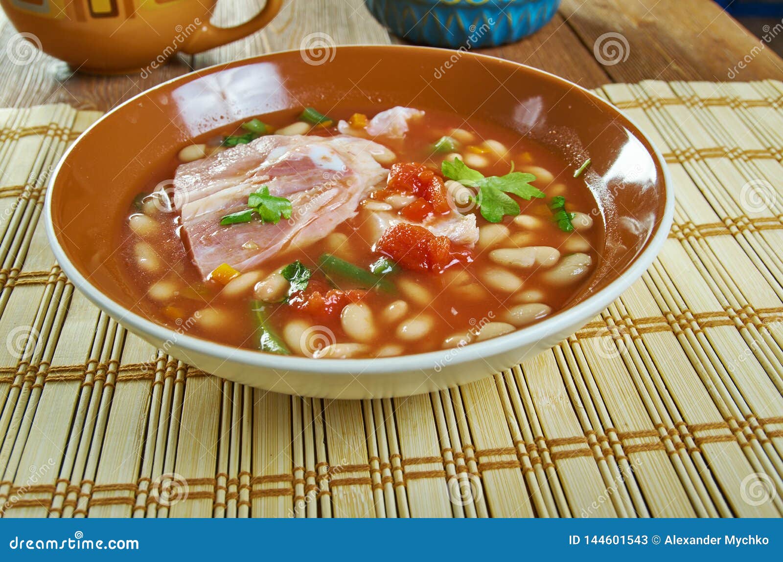 Pote Pinto Beans with Ham Hocks Imagen de archivo Imagen de corte