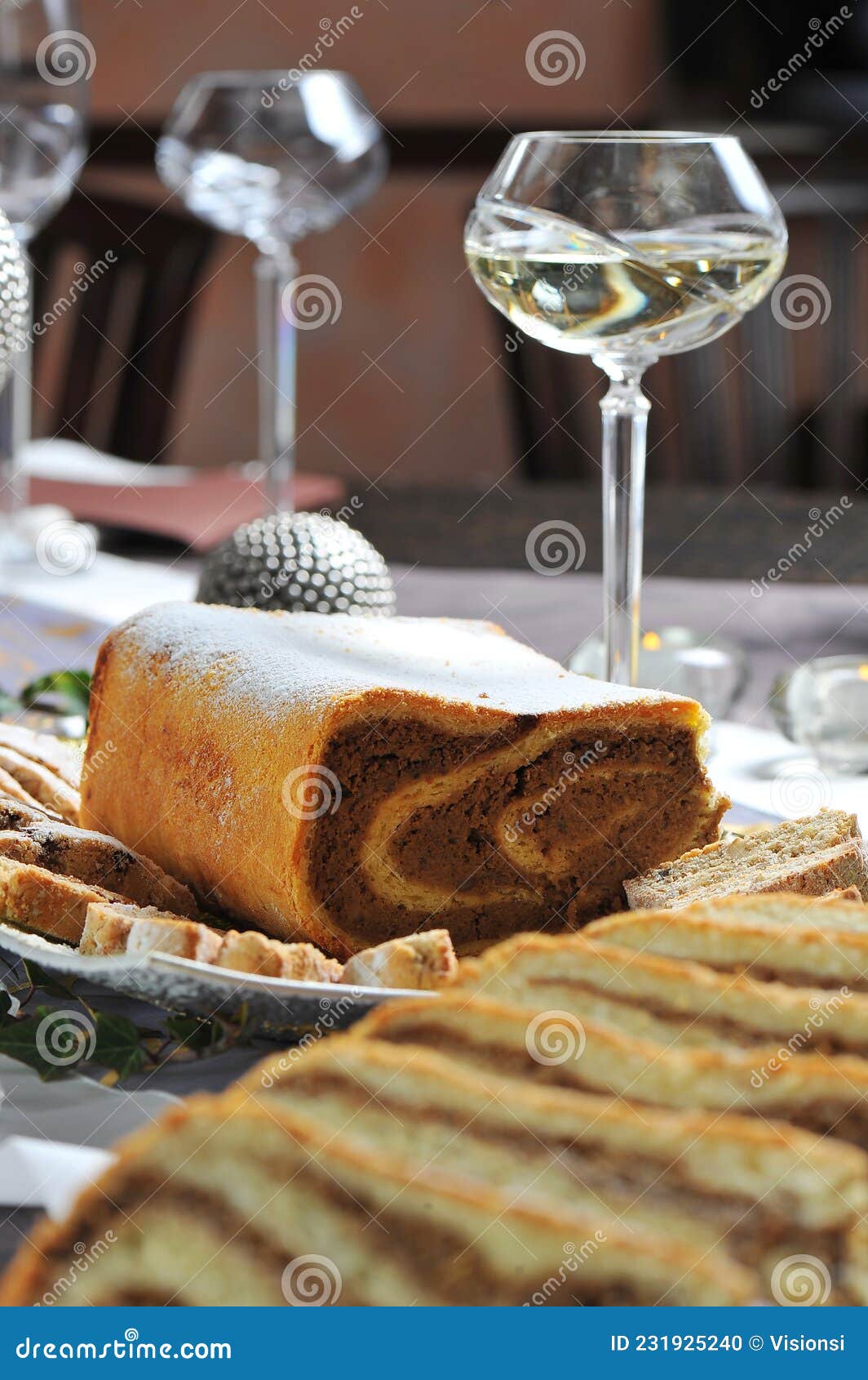 potica/potizza, roll with walnuts