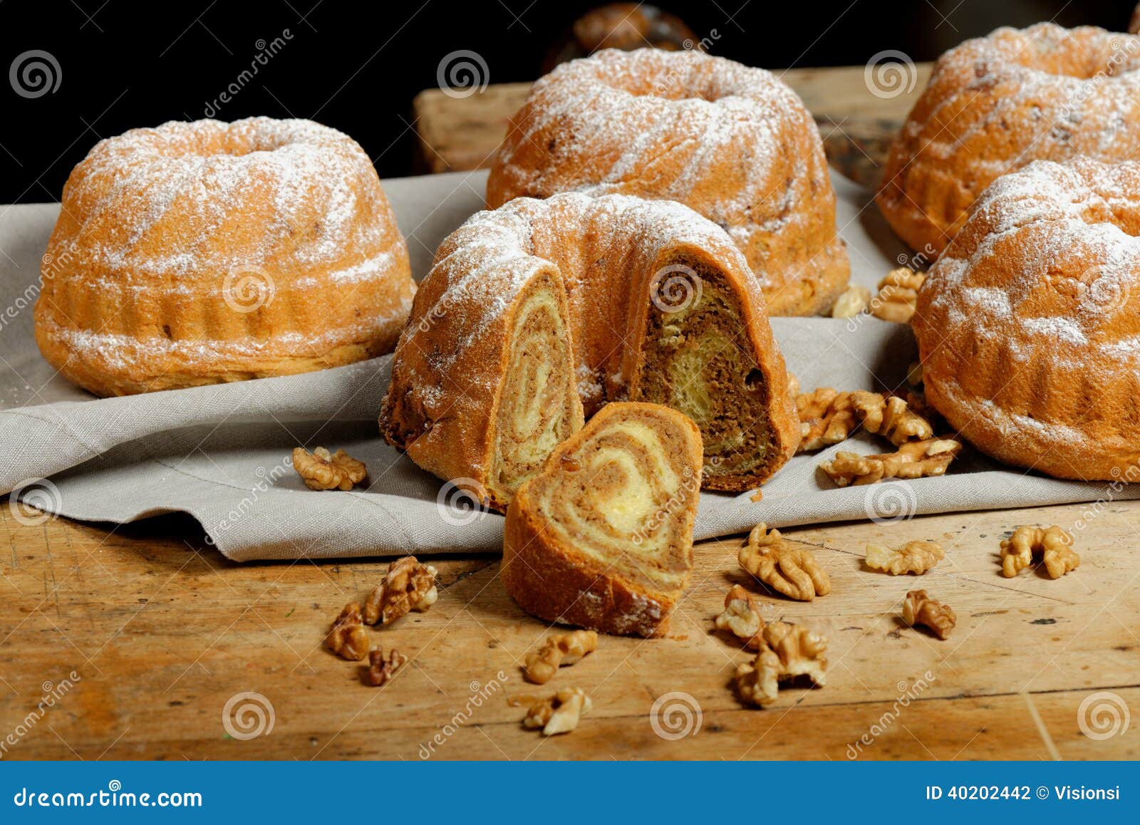 potica/potizza, roll with walnuts