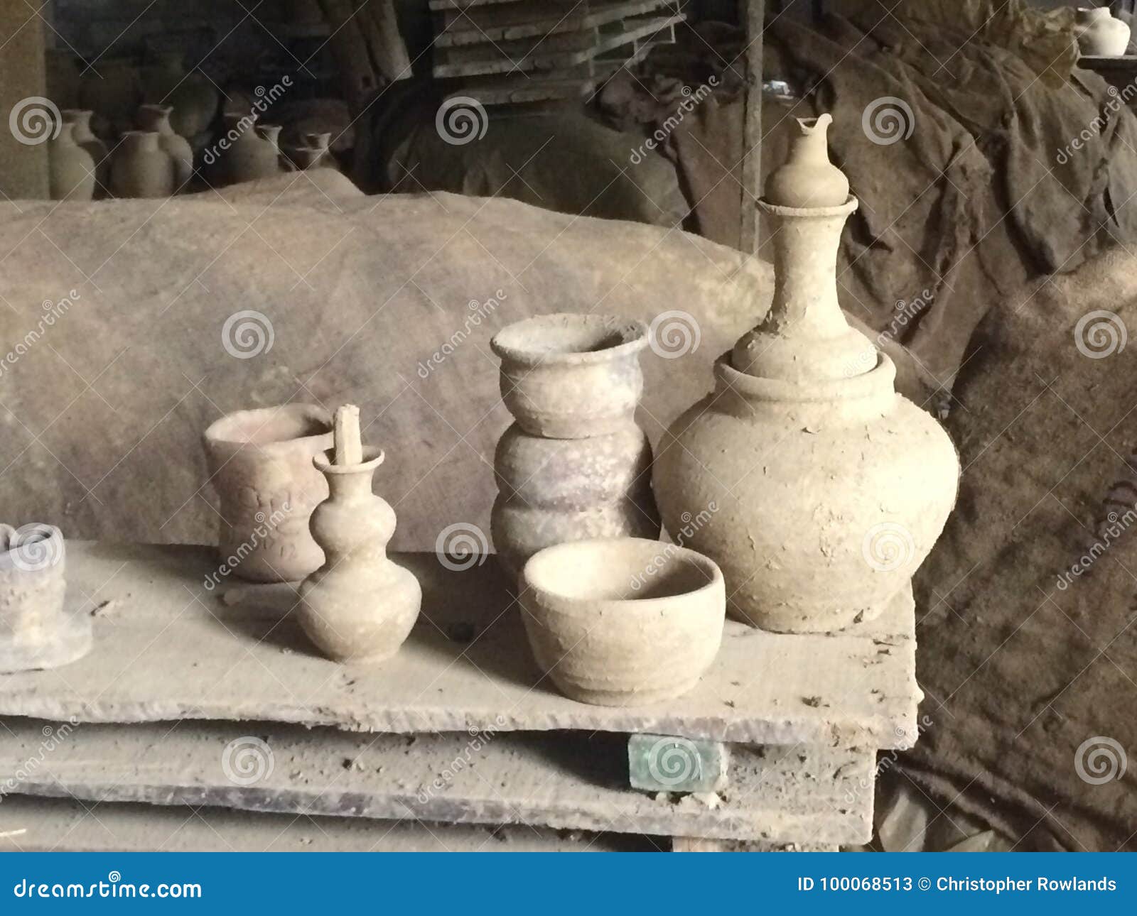 Potters shed stock image. Image of pots, table, traditional 100068513