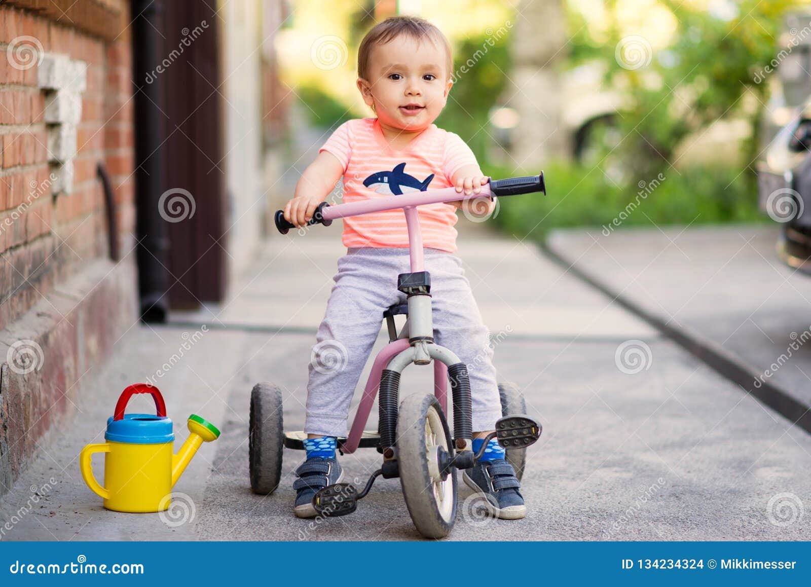 Vendo triciclo infantil menina - Artigos infantis - Parque Paraíso