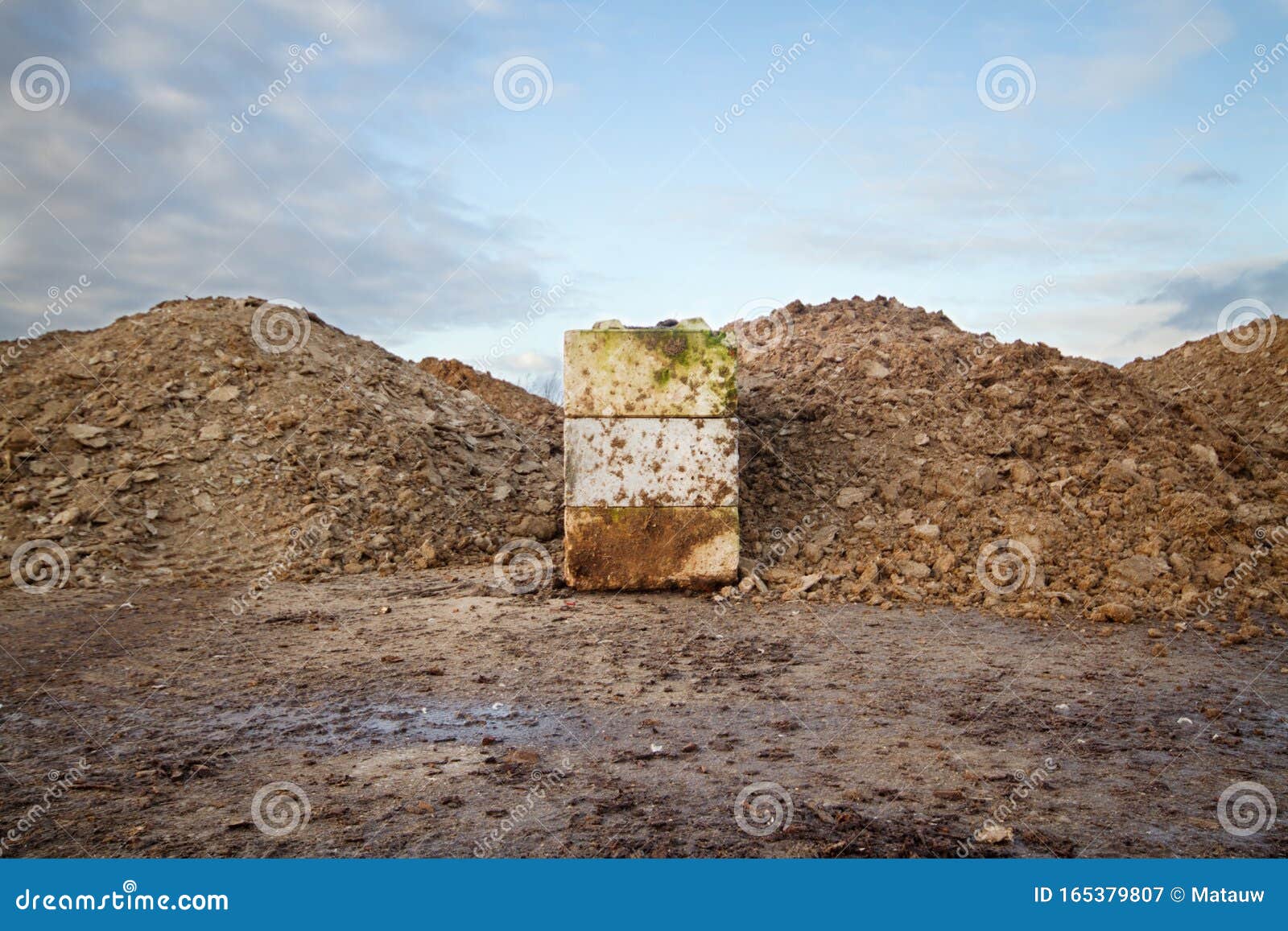 Poultry manure stock image. Image of manure, floor, farming 165379807