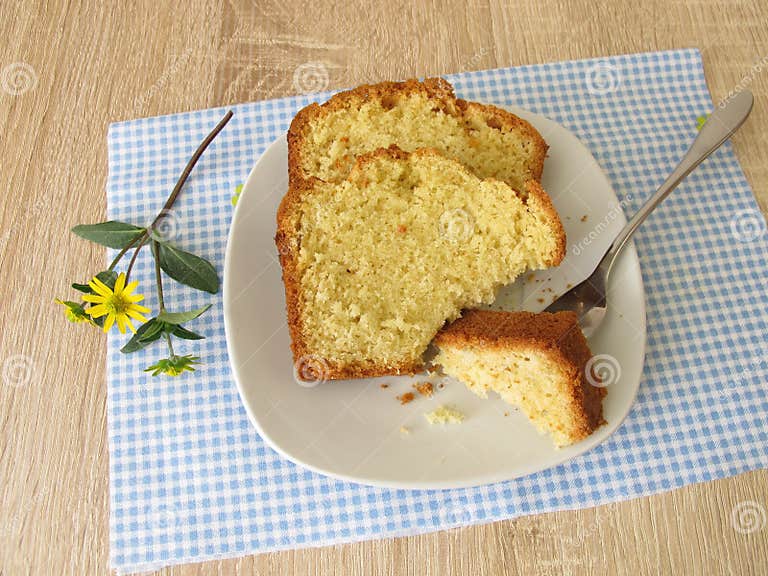 Pound cake from mold stock photo. Image of sandkuchen 135346348