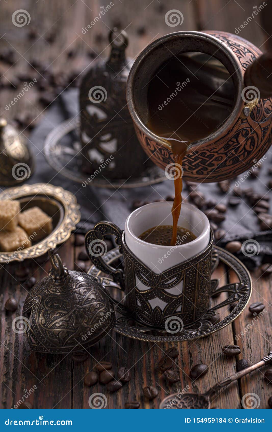 pouring turkish coffee