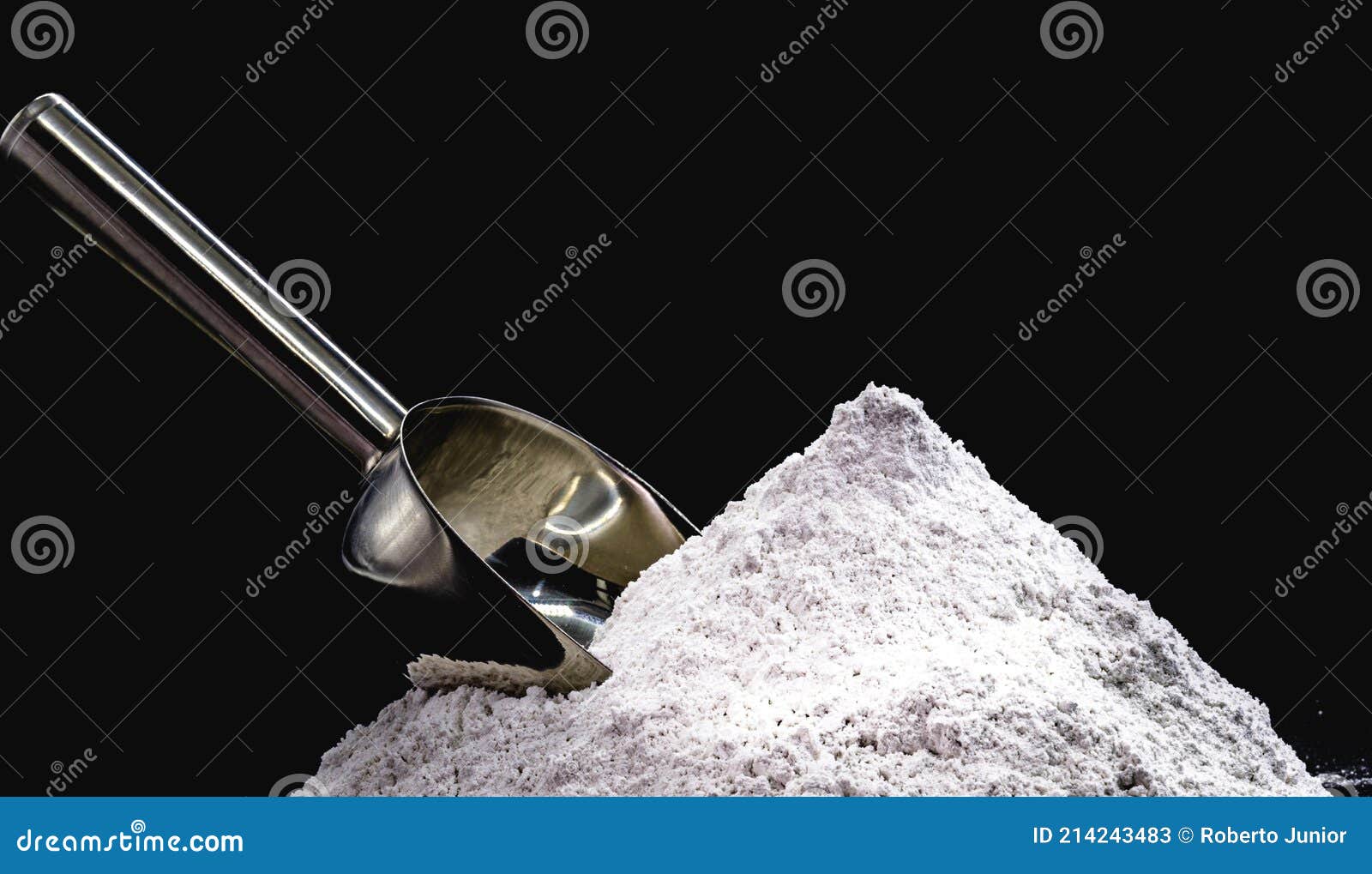Powdered Sodium Percarbonate is an Oxidizing Chemical Used in Bleaching