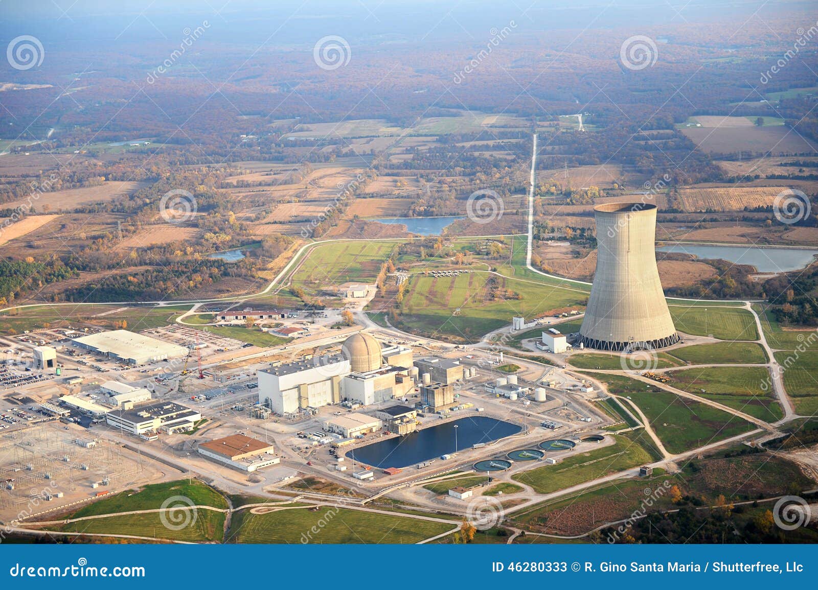 Power Plant in Missouri stock image. Image of power, lakes 46280333