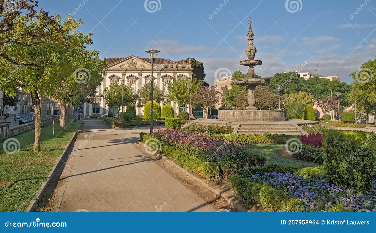 solo Fragua Casi muerto Campo Novo Square, Braga, Portugal Stock Photo - Image of monument, conde:  257958964