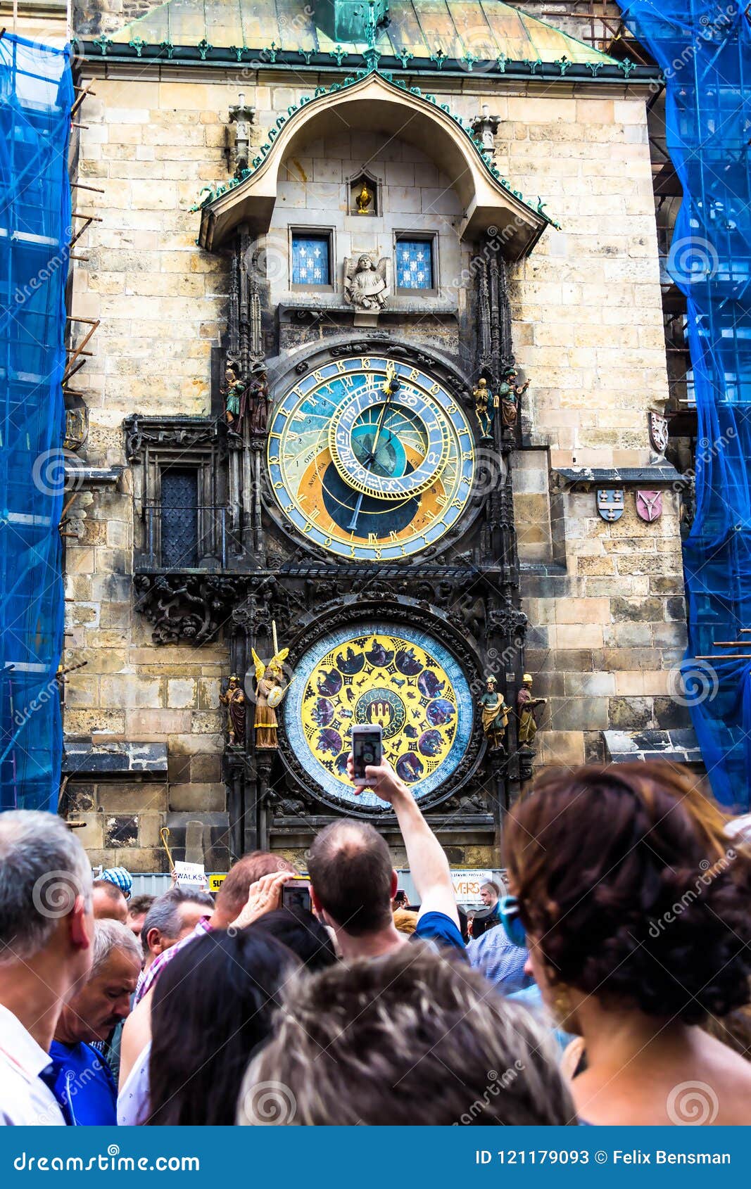 PragGlockenspiele Der Mittelalterliche Glockenturm Redaktionelles