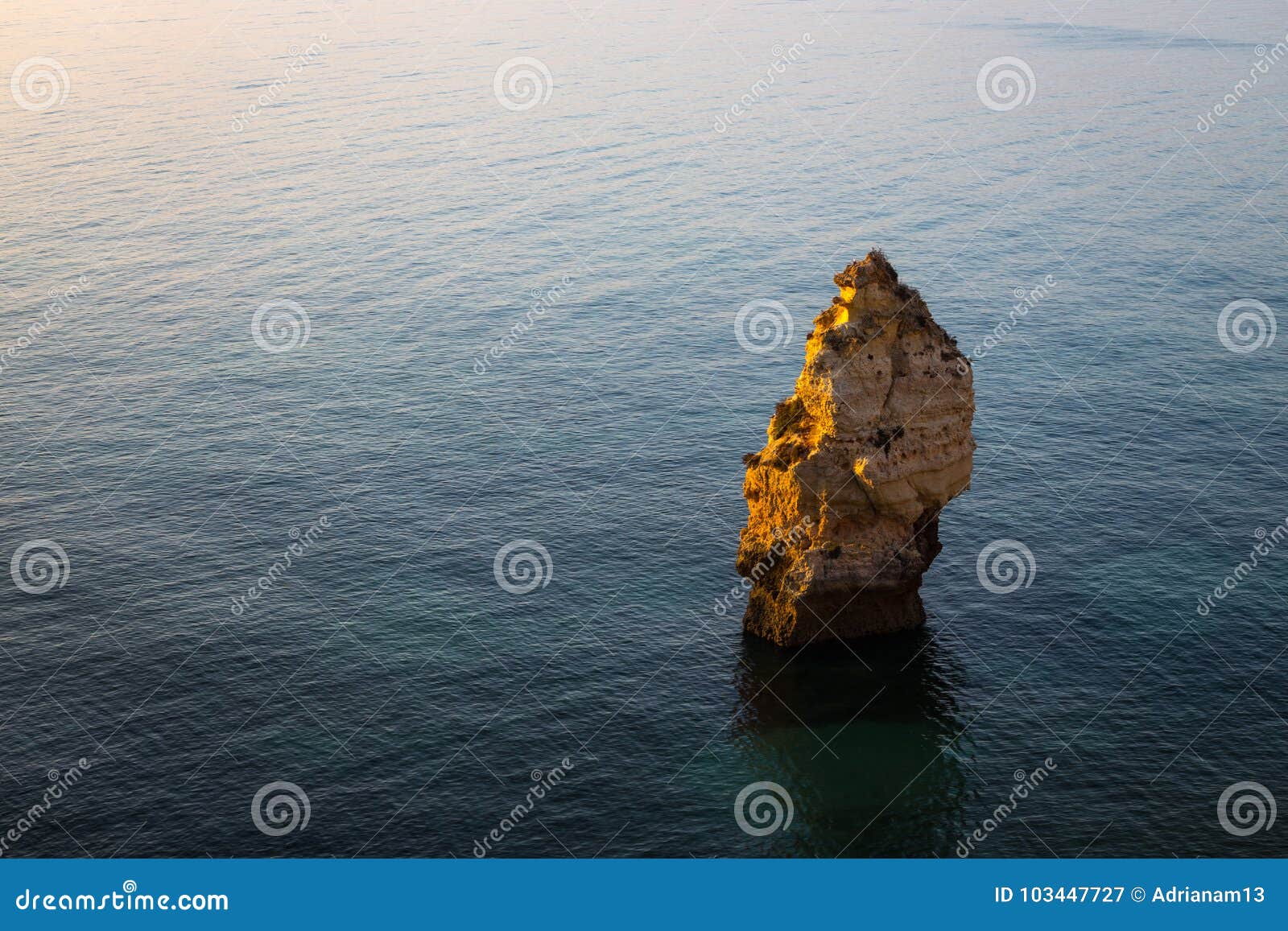 praia da mesquita/ arco natural, portugal