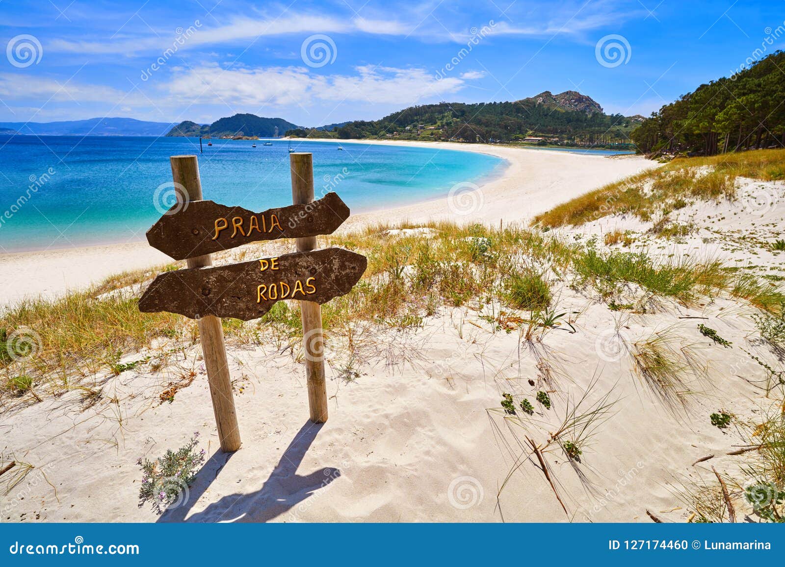 praia de rodas beach sign in islas cies island vigo