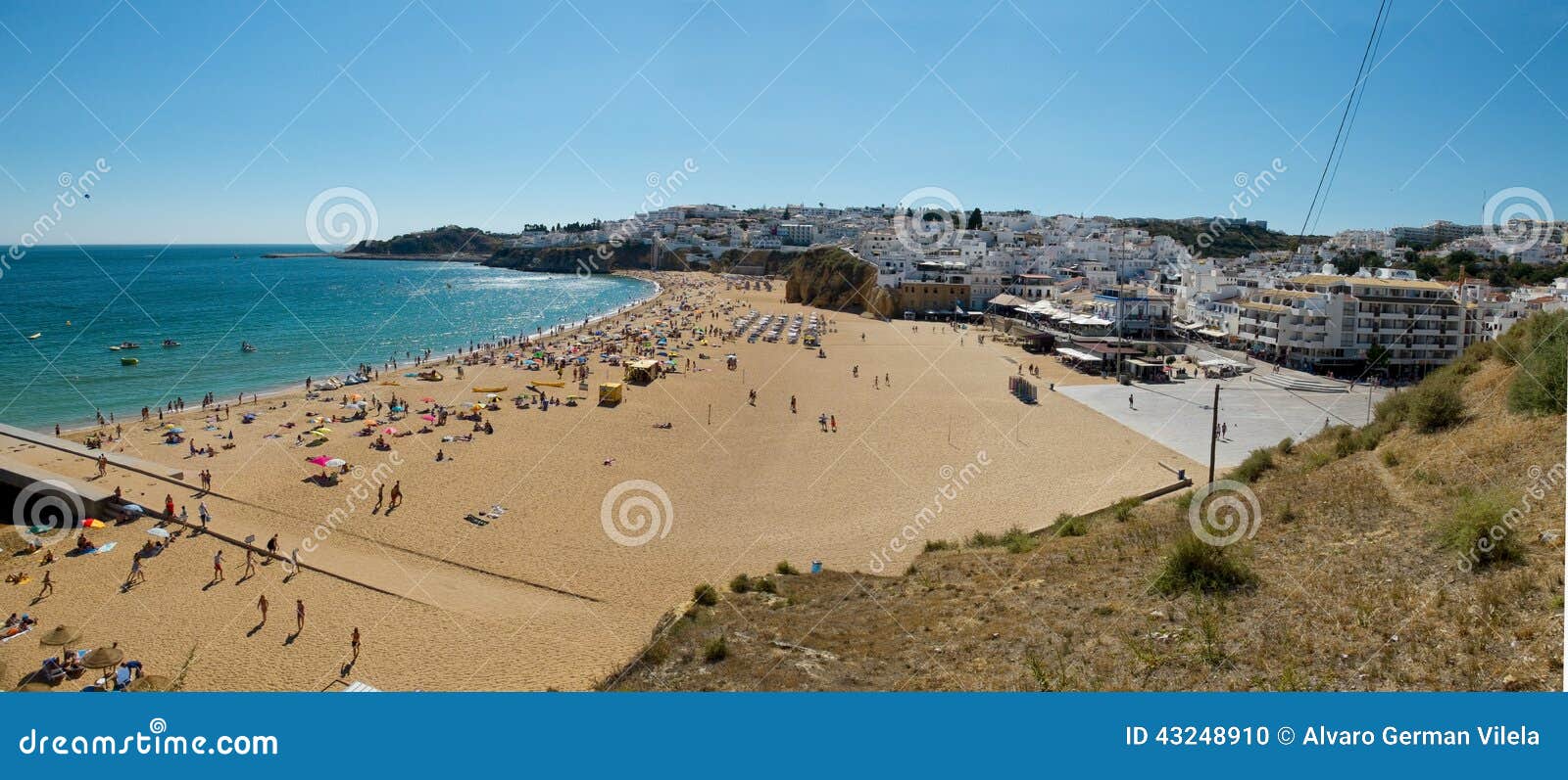 praia do pescadores in albufeira, algarve. portugal.