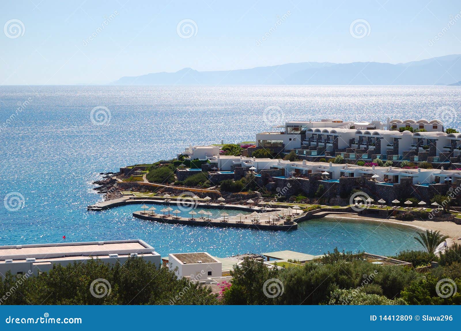Praia E Casas De Campo Do Hotel De Luxo Imagem de Stock Imagem de