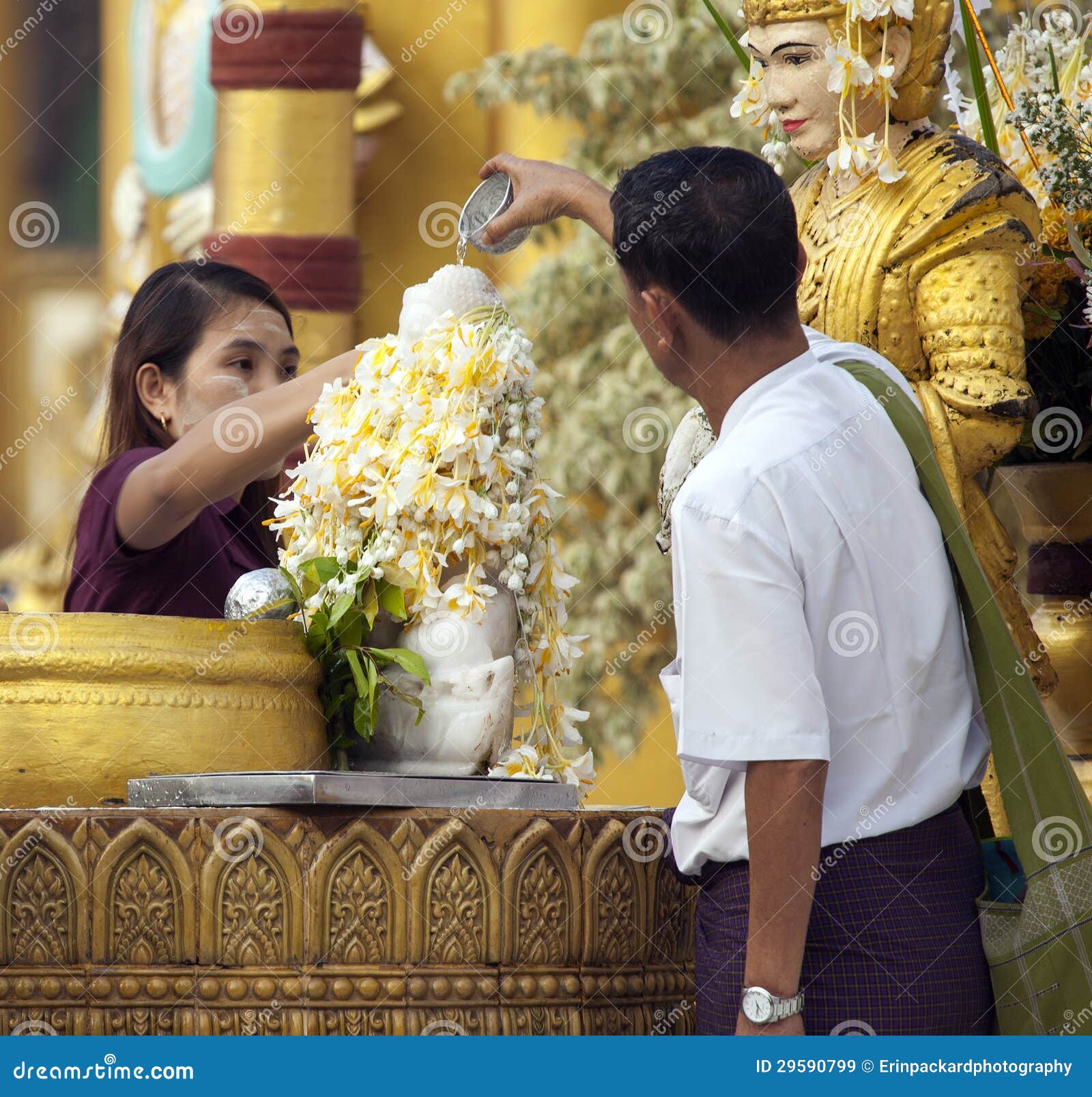 Praying to Buddha editorial stock image. Image of burmese 29590799