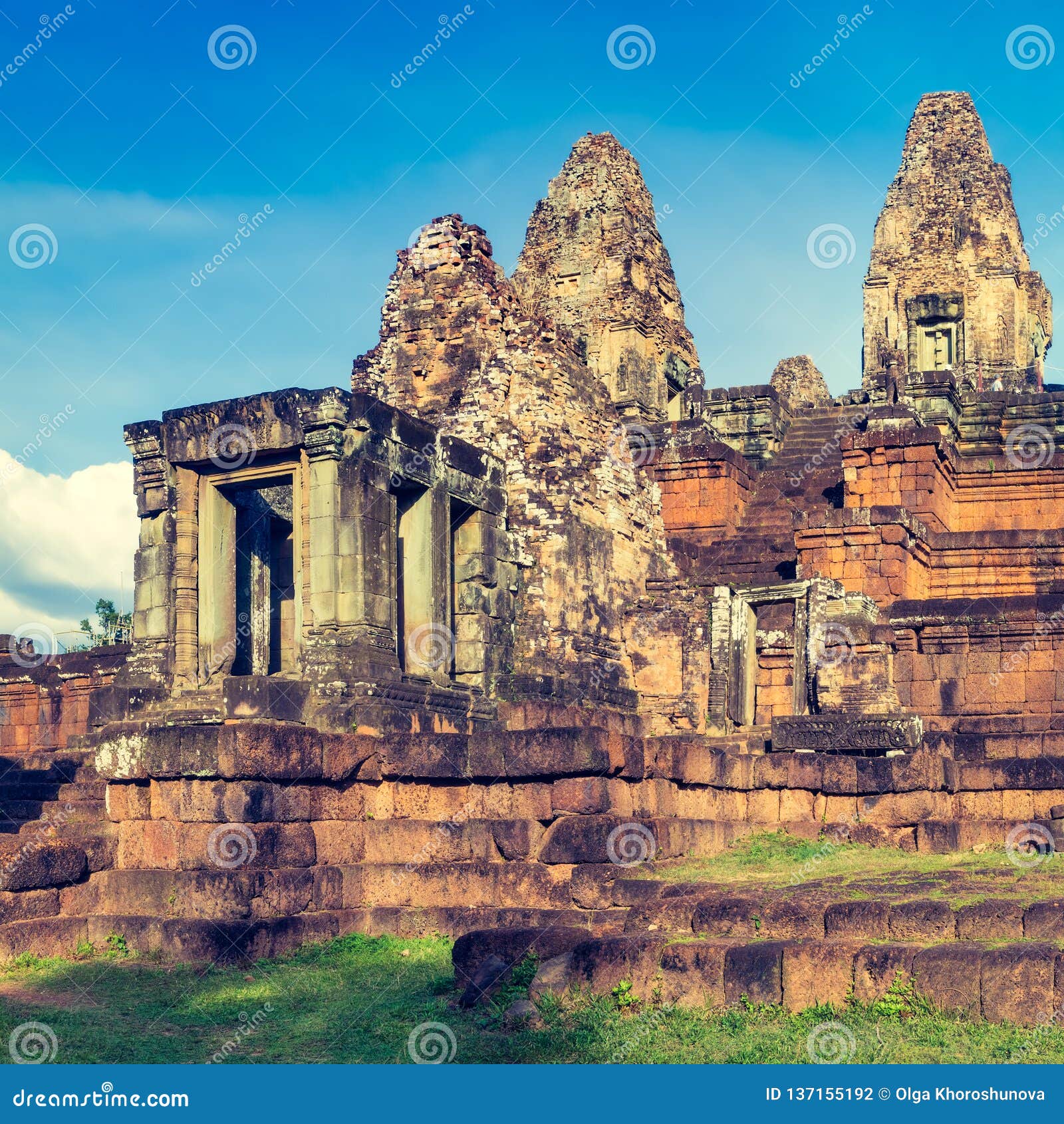 Pre Rup Temple at Sunset. Siem