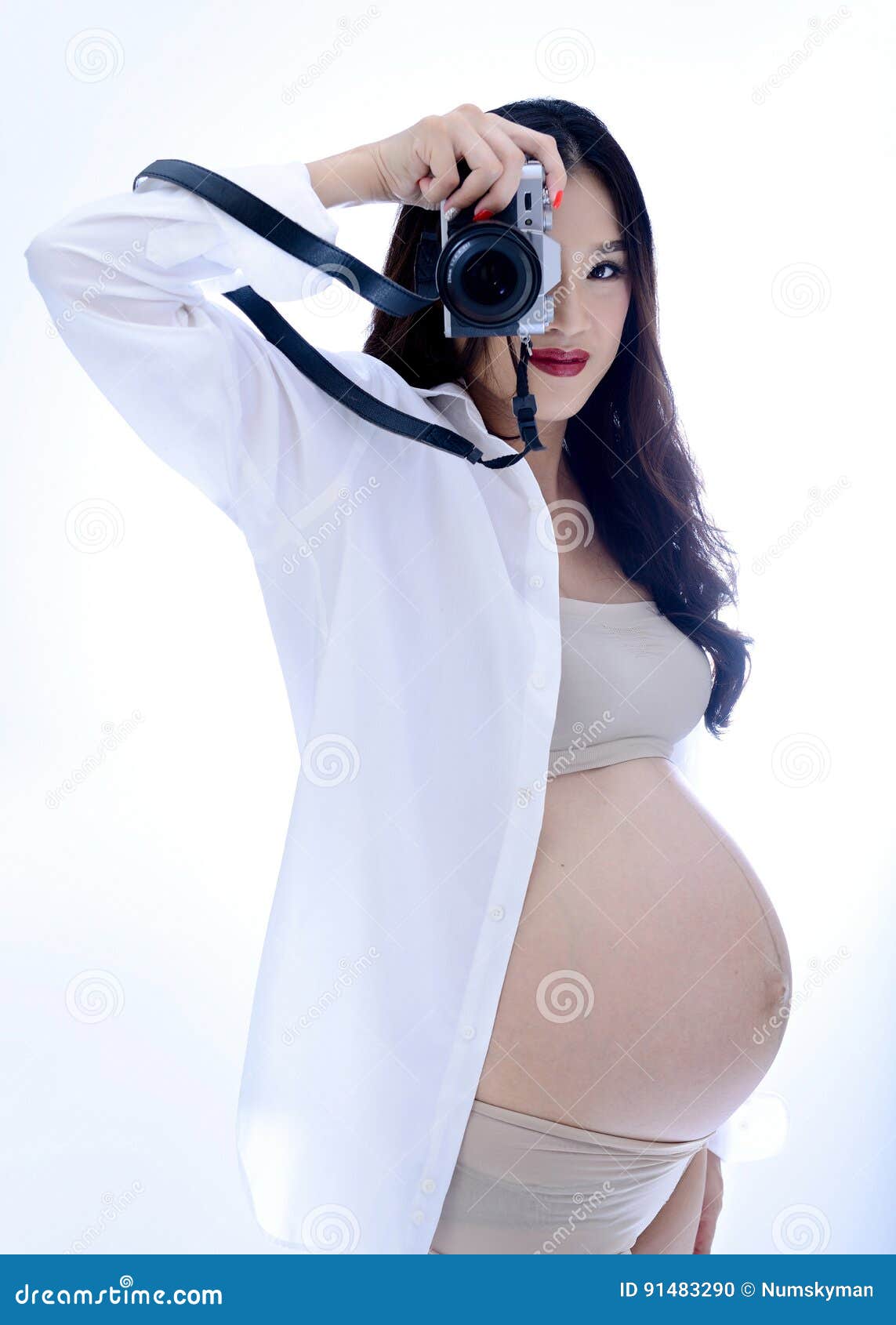 Pregnant Camera