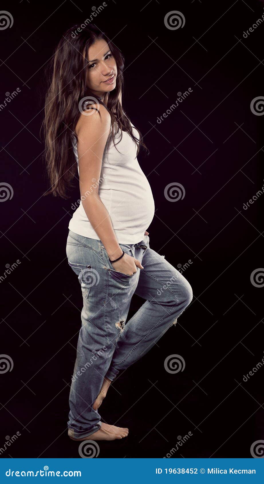 Pregnant Model Photo 61