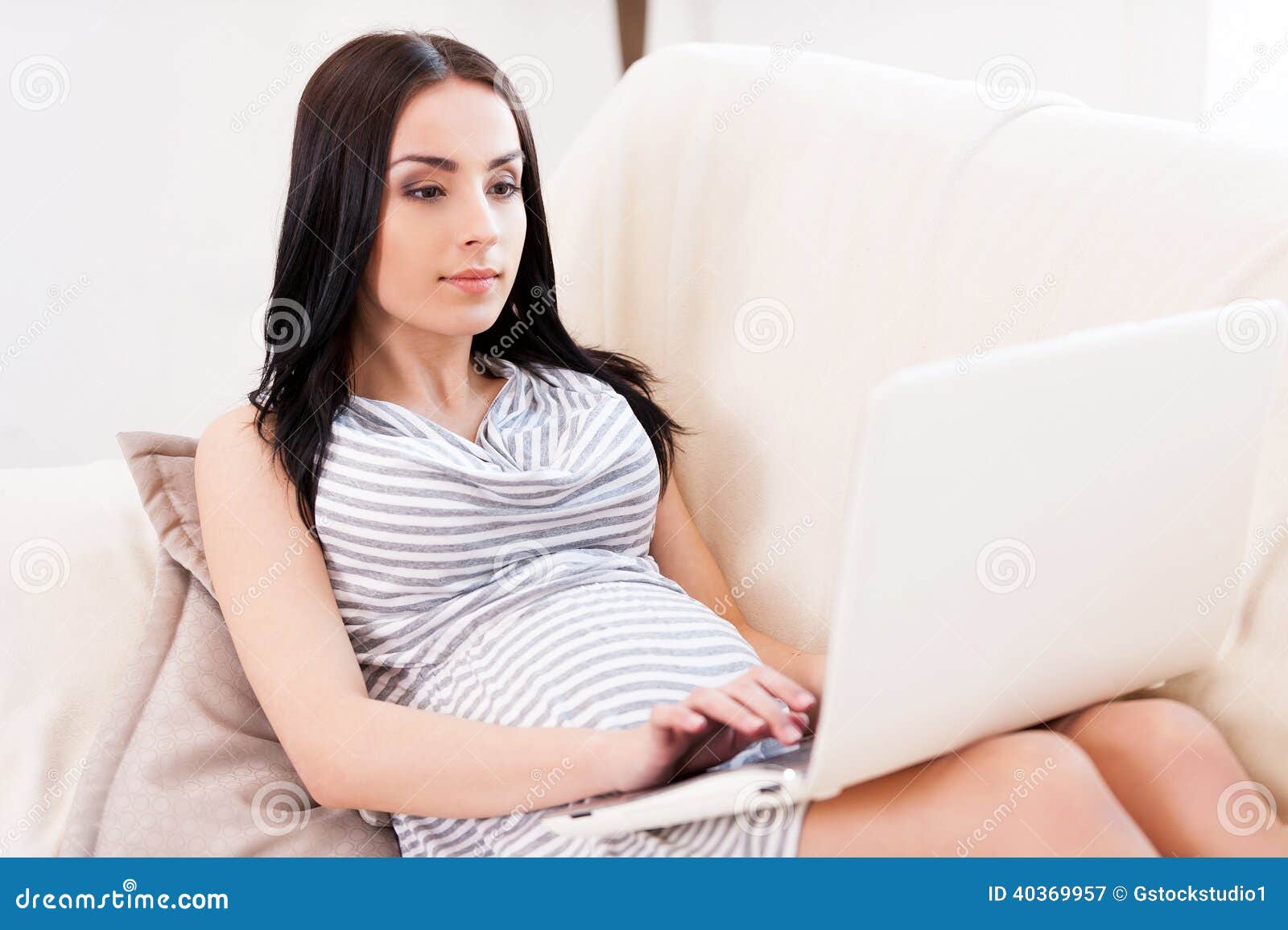 Pregnant Woman With Laptop Stock Image Image Of Indoors