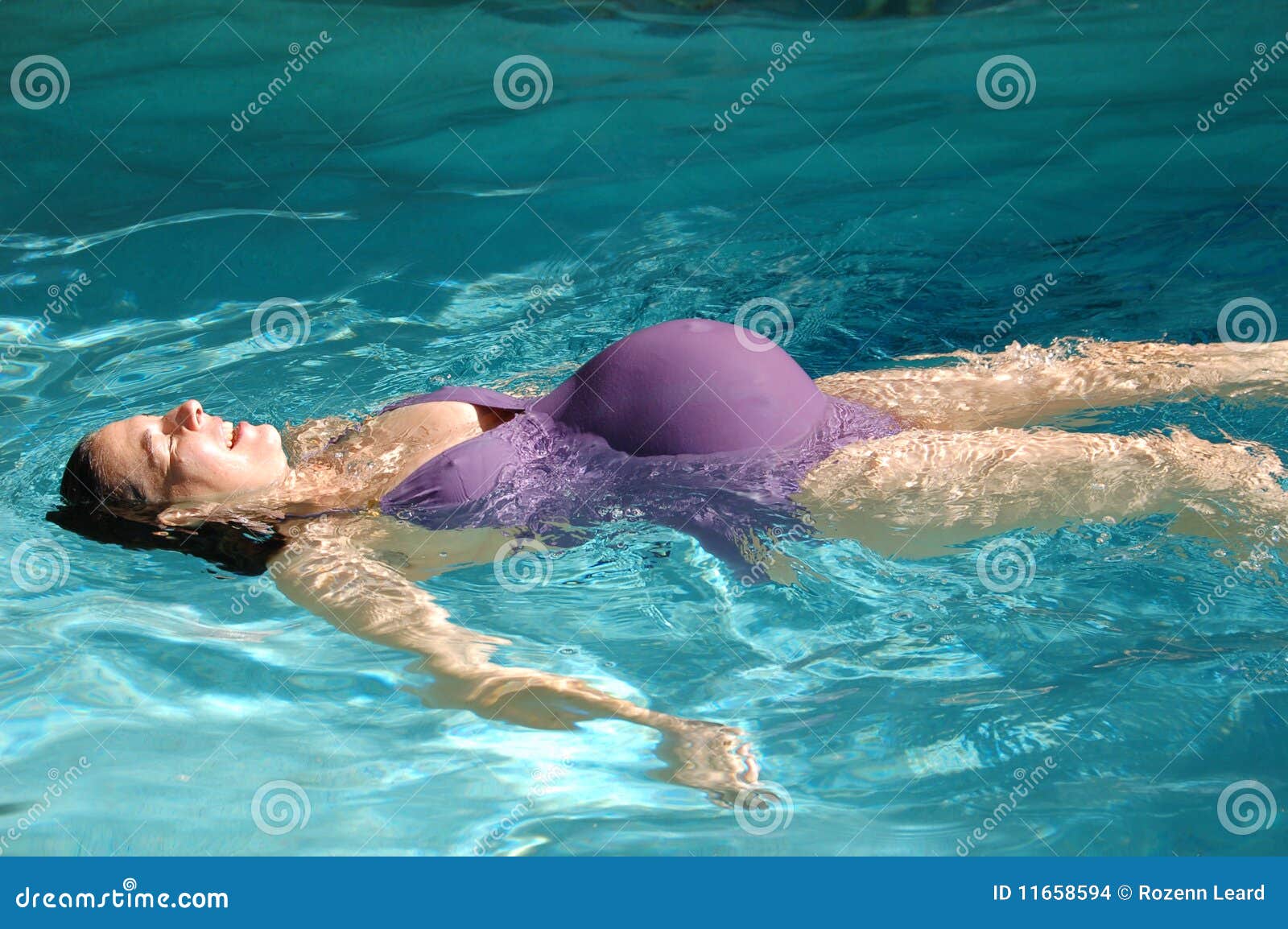 pregnant woman swimming