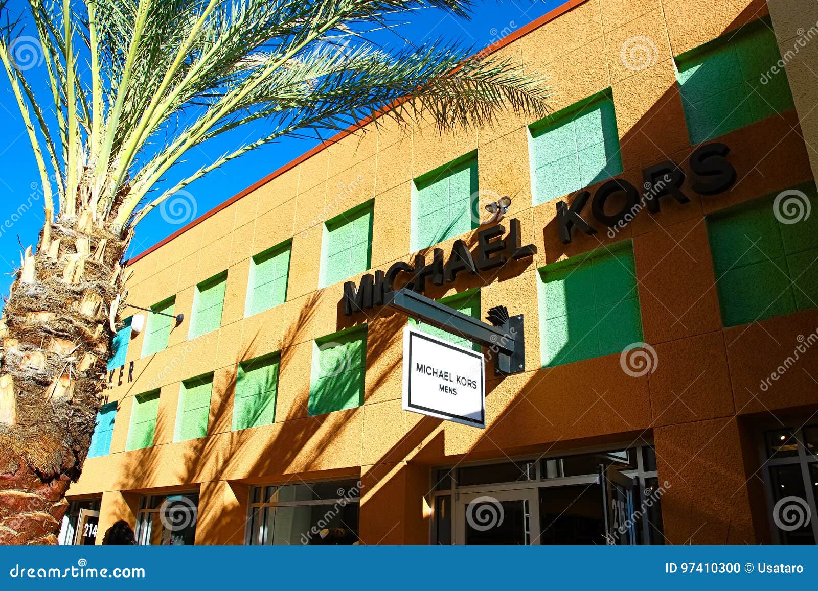 Premium Outlet North at Las Vegas Editorial Image - Image of america,  lifestyle: 97410300