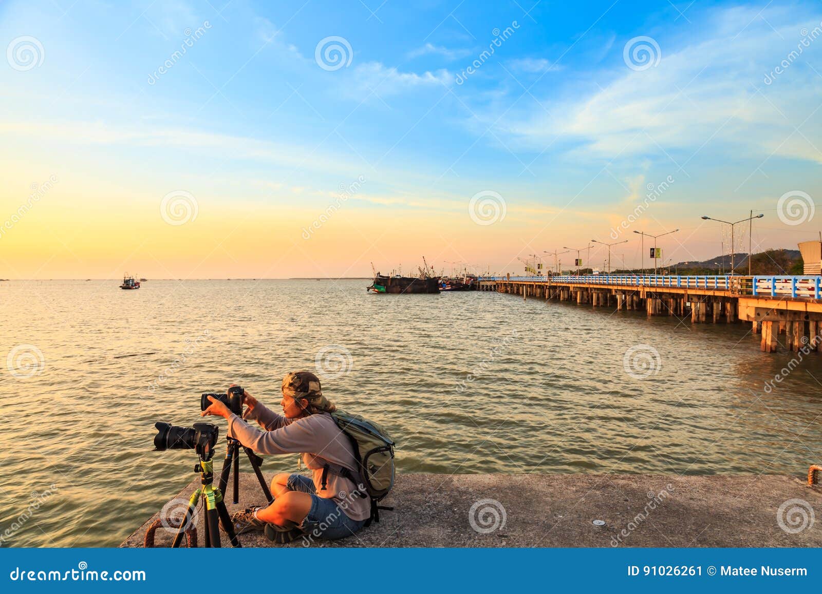 Prendre La Photo De Coucher Du Soleil Image Stock Image Du