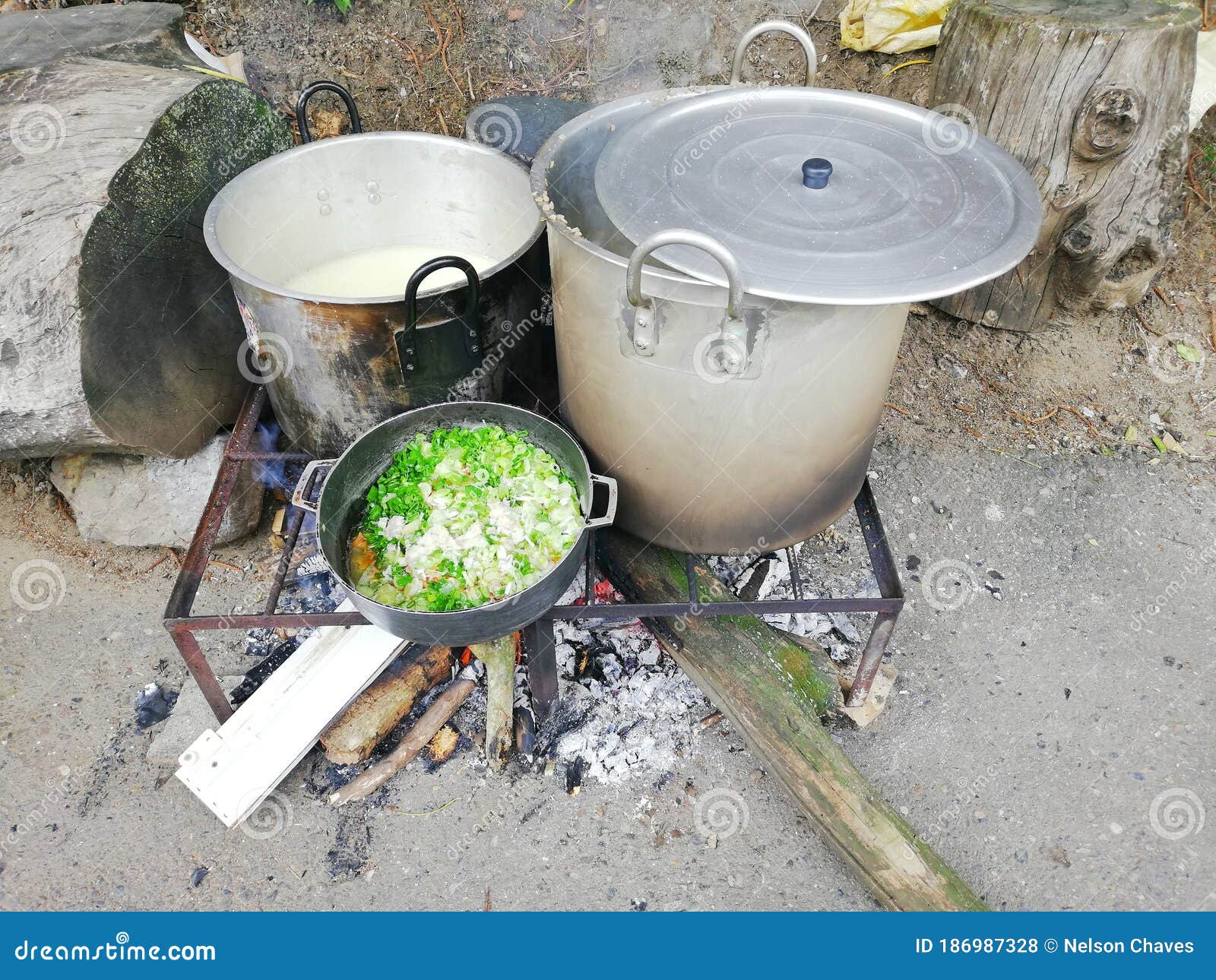 preparaciÃÂ³n de comida tradicional de colombia