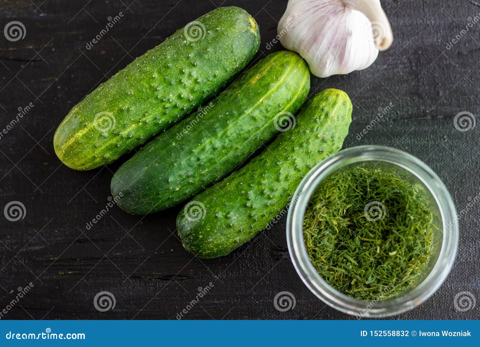 preparation of pickled cucumbers