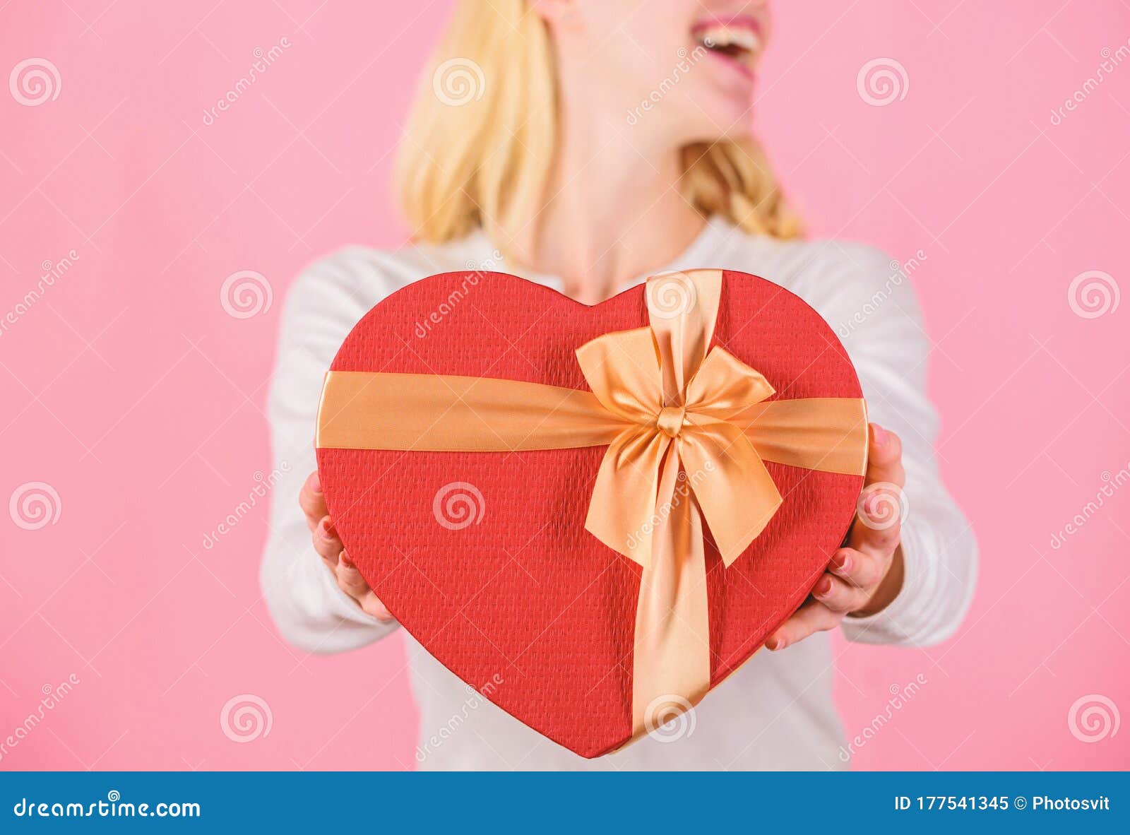 Love Gift Box for Boyfriend | Diy birthday gifts, Birthday gifts for  boyfriend, Diy gifts