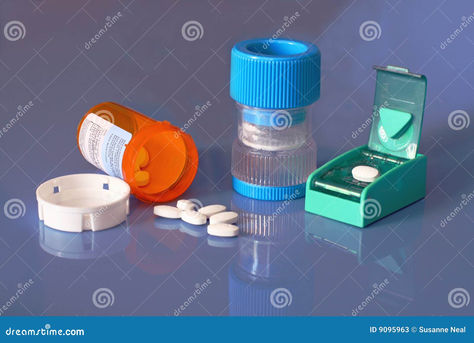 prescription bottle, pills, pill crusher, splitter
