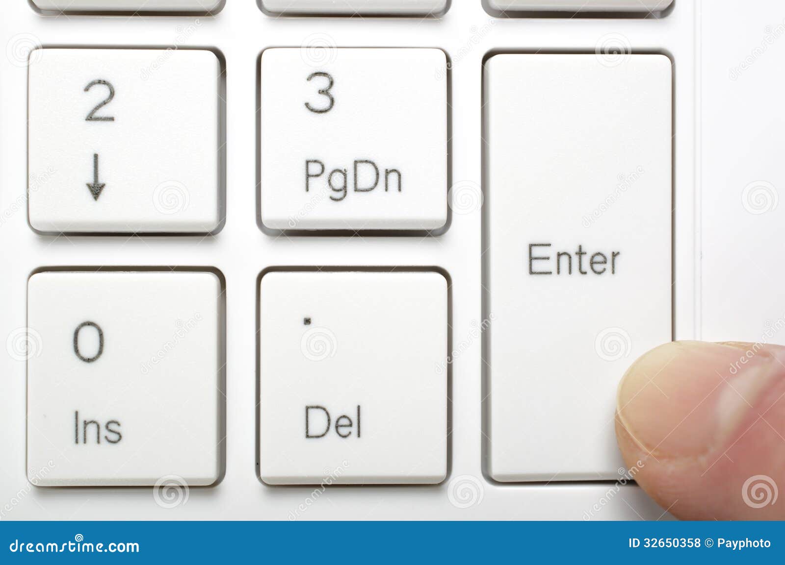 Клавишу введите код. Enter на клавиатуре. Клавиша enter на клавиатуре. Клавиша ентер. Клавиша Энтер на клавиатуре.