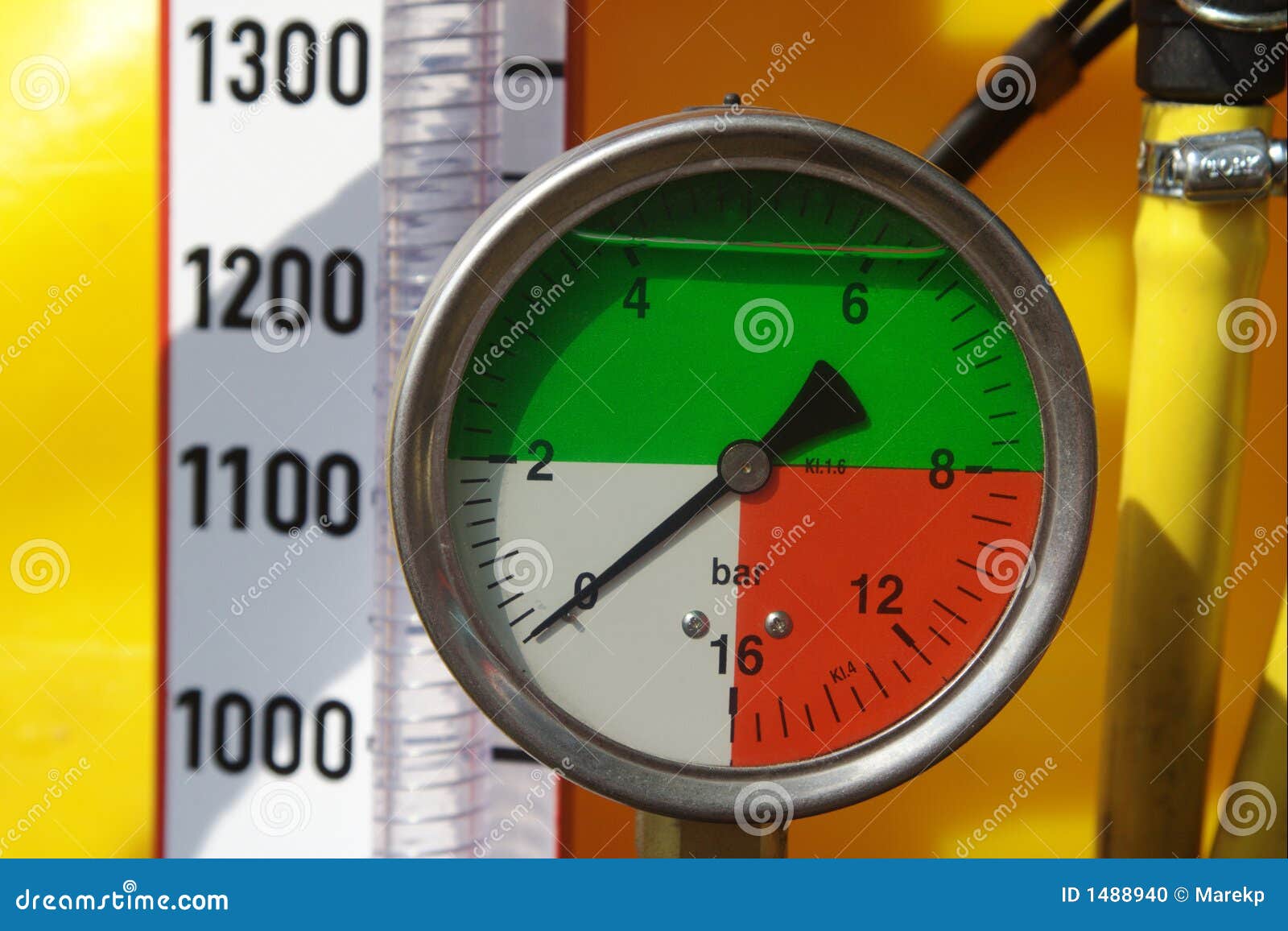 Pressure gauge stock photo. Image of repairs, pipe, hydro 1488940