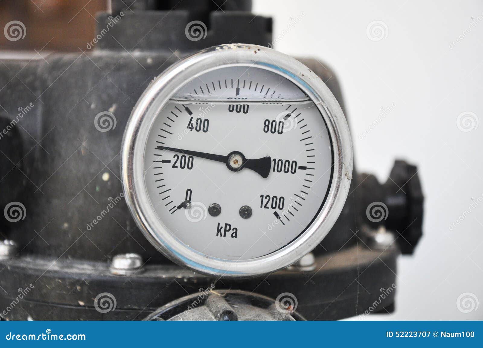 Pressure gauge stock image. Image of pipeline, glass 52223707