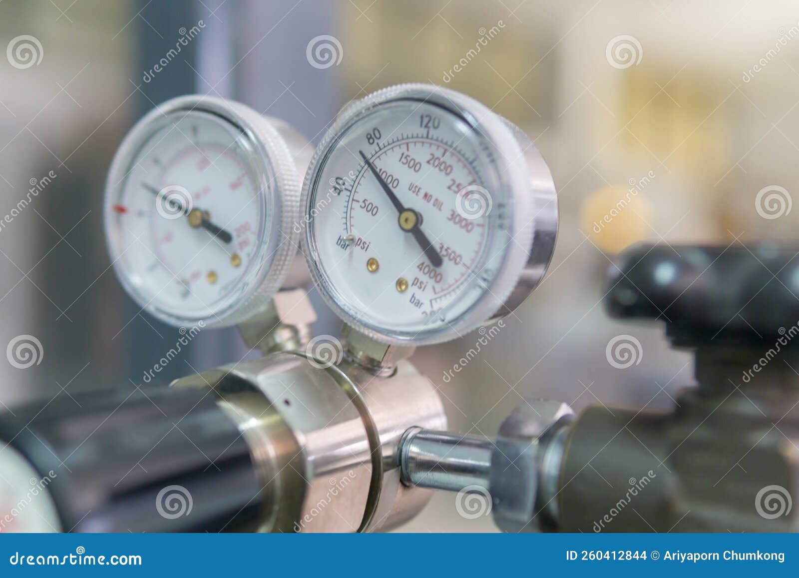 Pressure Gauge, Pressure Gauge on a Gas Regulator in a Laboratory Analytical Equipment Stock