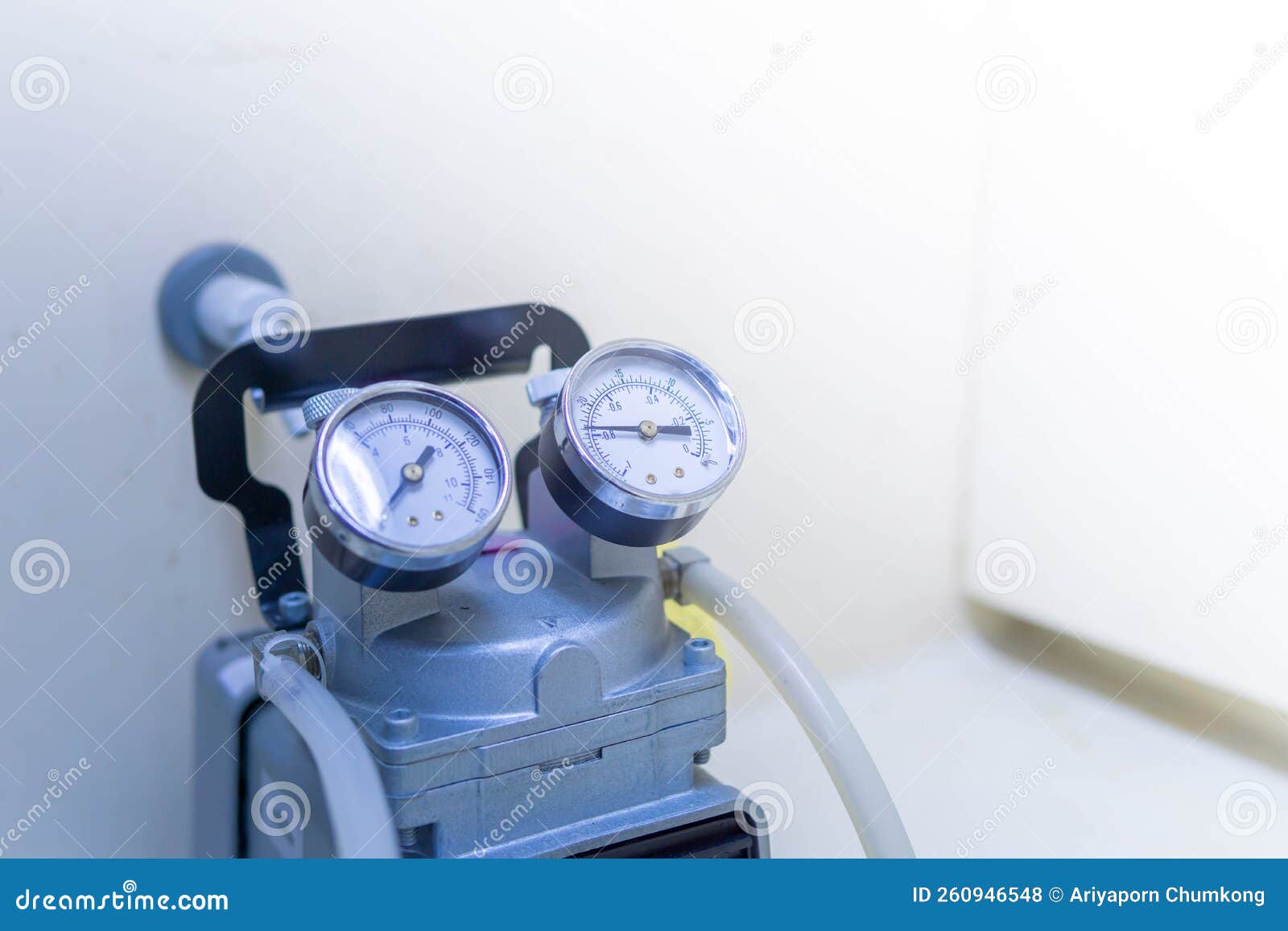 Pressure Gauge, Pressure Gauge on a Gas Regulator in a Laboratory Analytical Equipment Stock